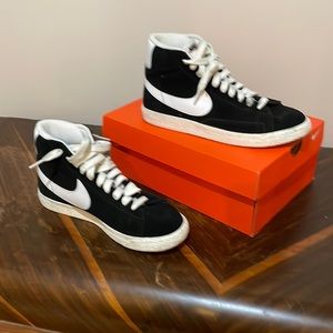Nike Blazers (Boys)